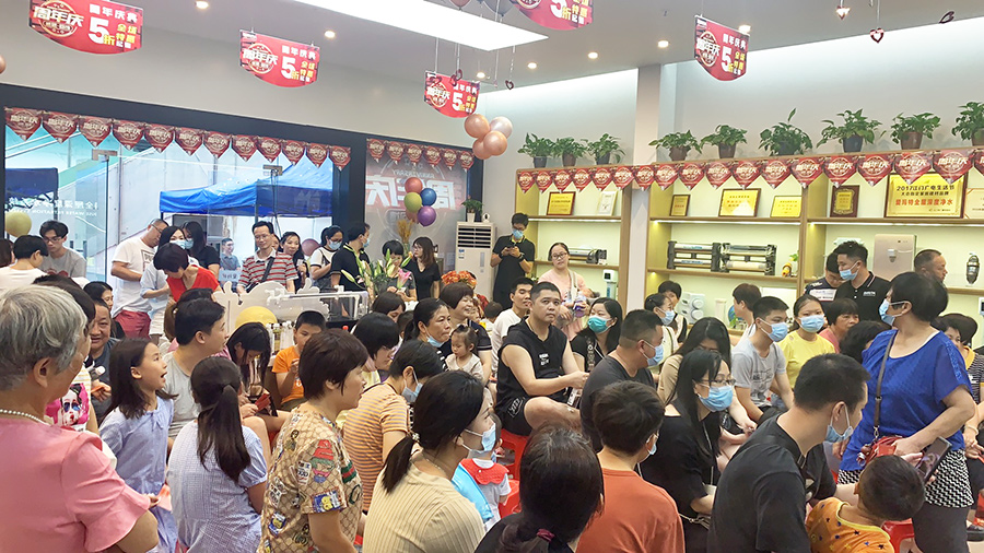 不一樣的周年慶 為愛瑪特江門店六周年慶典瘋狂打call！