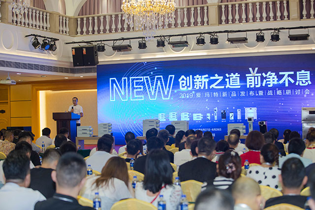 凈水器加盟如何選擇？怎么抓住機(jī)遇